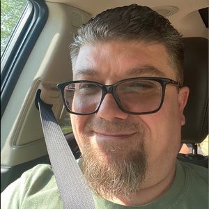 Meet your Posher, Emanuel